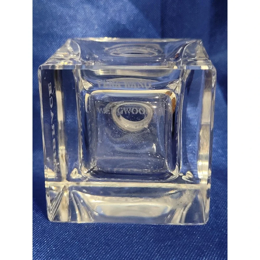 Vera Wang for Wedgwood Lyric Perfume Bottle Glass Crystal
